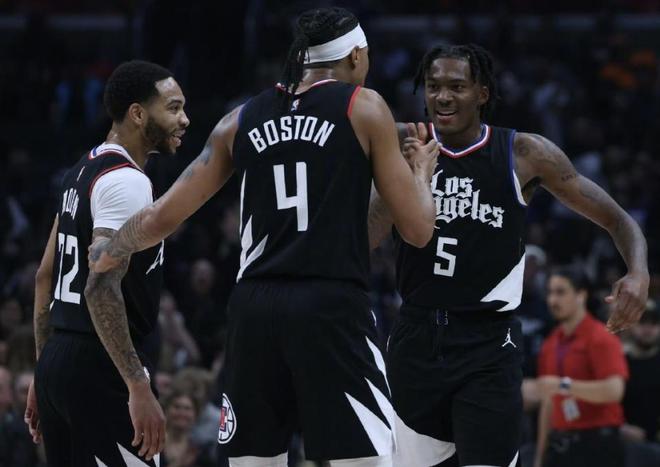 能否赶上比赛？姆巴佩生涯7次对曼城斩7球1助攻（能否出战？姆巴佩生涯对曼城7战7球1助攻）