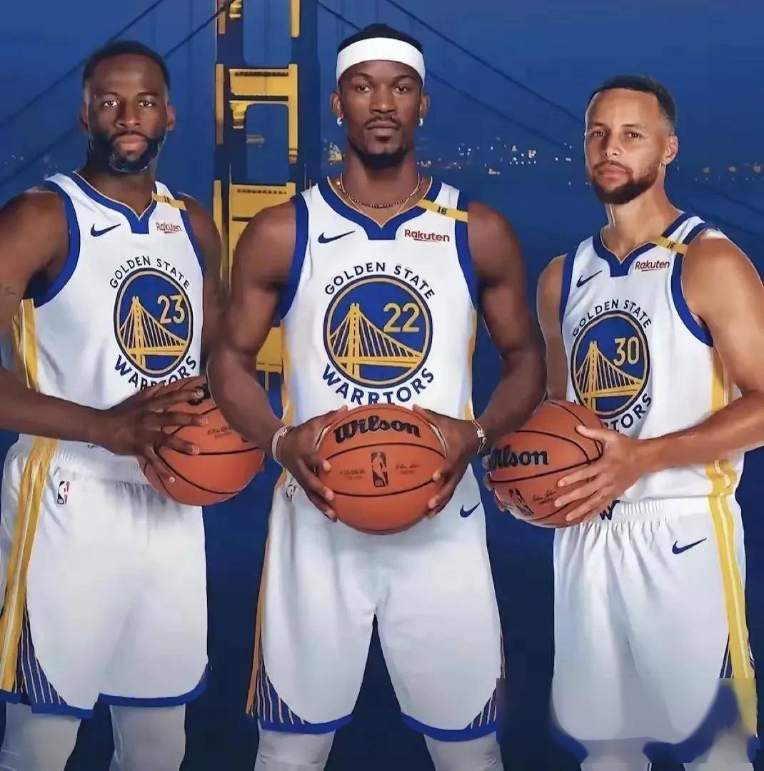 足球的真实魅力（足球的纯粹之美）