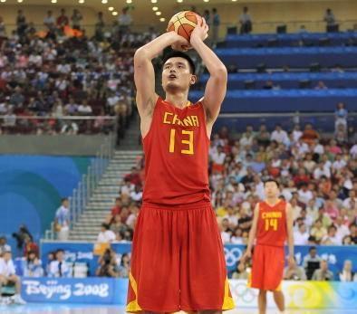 曼晚：曼联正在关注德国16岁中场艾希霍恩，转会费为2000万欧（曼晚：曼联考察德国16岁中场艾希霍恩，标价约2000万欧元）