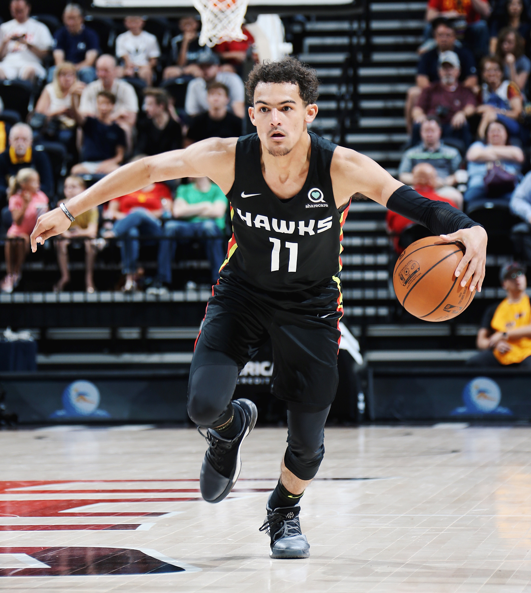 西甲：皇马客场2-2战平比利亚雷亚尔（西甲联赛：皇马客场与比利亚雷亚尔2-2握手言和）