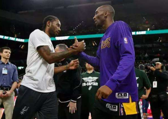 英超焦点战：利物浦主场迎战热刺,（英超重头戏：利物浦主场对阵热刺）