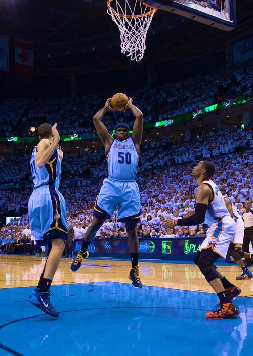 理查兹：英超最佳门将我会选阿利松，拉亚无疑正朝着最佳迈进（理查兹：英超第一门将我选阿利松，拉亚无疑正向巅峰迈进）