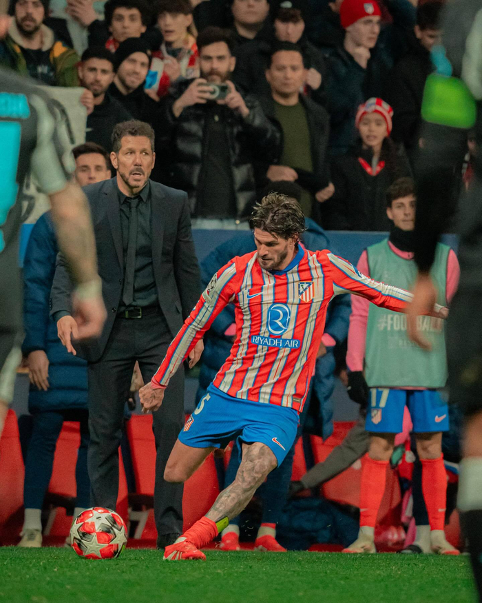 铁人三项奥运冠军创造英国马拉松历史第二好战绩 祖辈中国人父亲生在莫桑比克（铁人三项奥运金牌得主创英国马拉松历史第二佳绩，祖籍中国父亲生于莫桑比克）