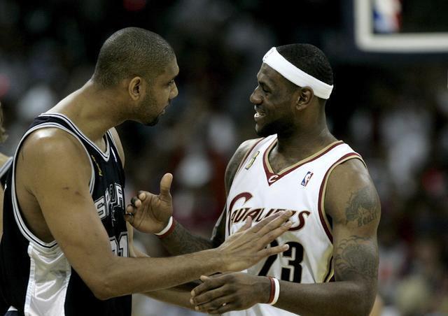 全市场：尤文与那不勒斯对格雷茨卡有意，正关注其续约情况（全市场：尤文和那不勒斯有意格雷茨卡，正密切关注其续约进展）